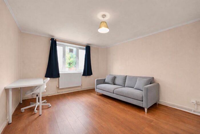 1 Bedroom Flat To Rent In Parkfield Court, Parkfield Road, SE14