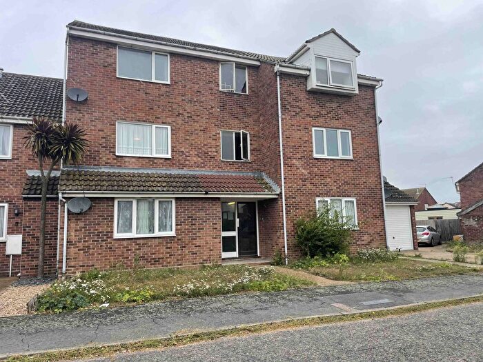 2 Bedroom Flat To Rent In Clacton-On-Sea, CO16