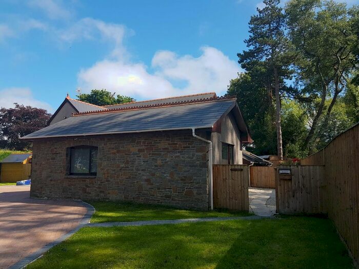 2 Bedroom Flat To Rent In Bryntirion Hill, Bryntirion, Bridgend, CF31