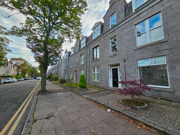 1 Bedroom Flat To Rent In Union Grove, West End, Aberdeen, AB10
