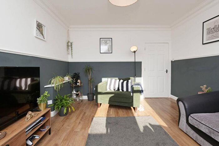 2 Bedroom Flat For Sale In Mcleod Crescent, Prestonpans, EH32