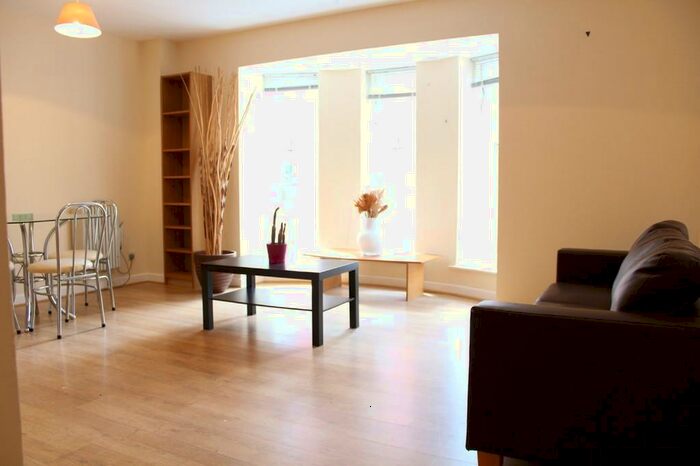 1 Bedroom Apartment To Rent In Venice Court, Samuel Ogden Street, M1