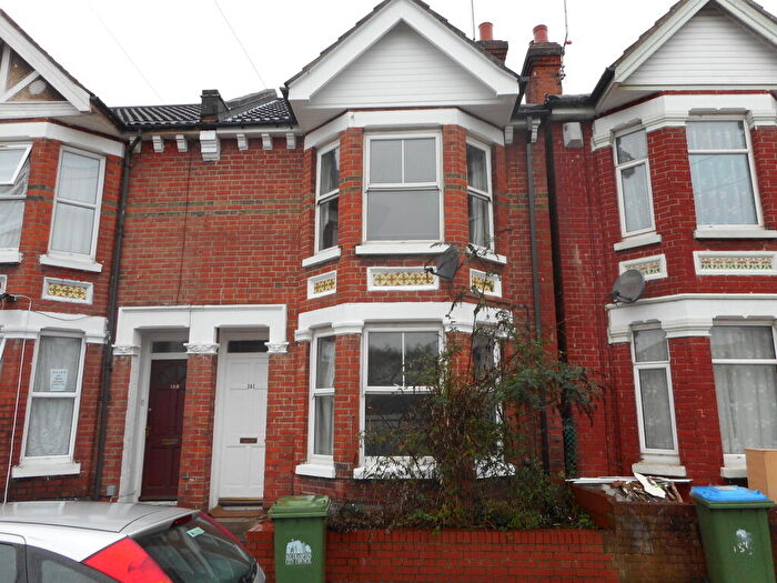 4 Bedroom House To Rent In Earls Road, SO14