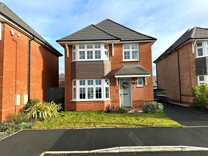 4 Bedroom Detached House For Sale In Celandine Close, Oldham, OL4