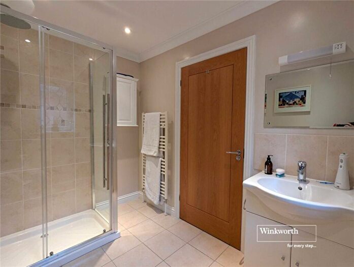 3 Bedroom Bungalow For Sale In Firshill, Christchurch, Dorset, BH23