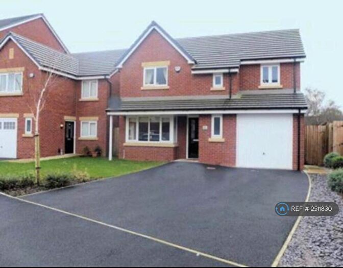 4 Bedroom Detached House To Rent In Spinners Drive, Manchester, M28