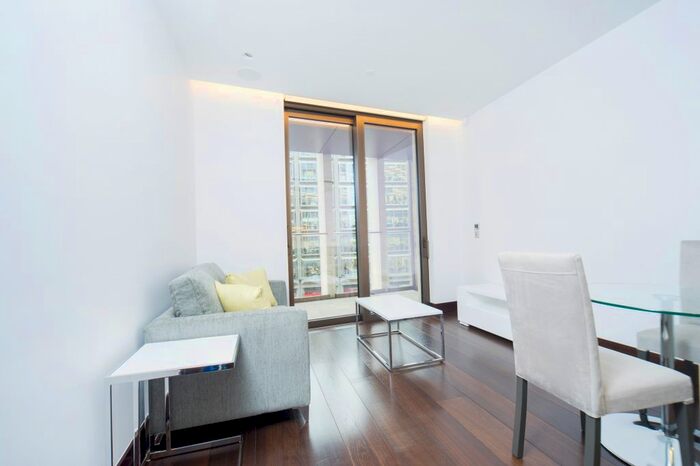1 Bedroom Flat For Sale In Kingsgate, Kings Gate Walk, Victoria, London, SW1E