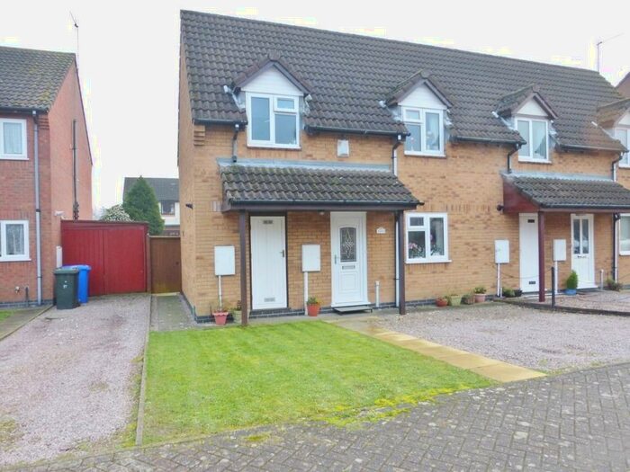 2 Bedroom Semi-Detached House To Rent In Ladds Close, Fishtoft, PE21