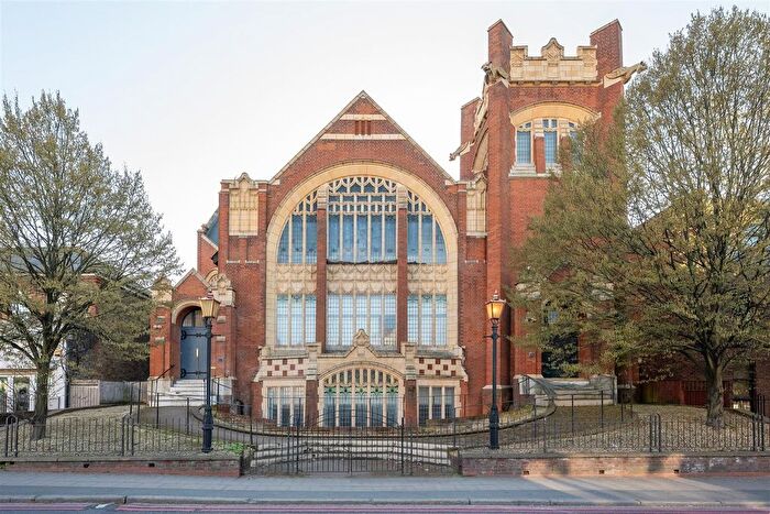 3 Bedroom Flat For Sale In Cranbrook Road, Ilford, IG1