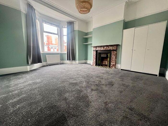 2 Bedroom Flat To Rent In Warton Terrace, Newcastle Upon Tyne, NE6