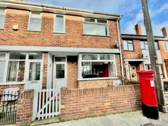 3 Bedroom Semi-Detached House To Rent In Stanley Street, Lowestoft, NR32