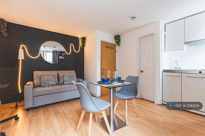 Studio To Rent In Sidney Grove, London, EC1V