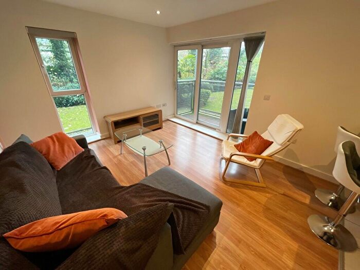 2 Bedroom Apartment To Rent In Palatine Road, Manchester, M22