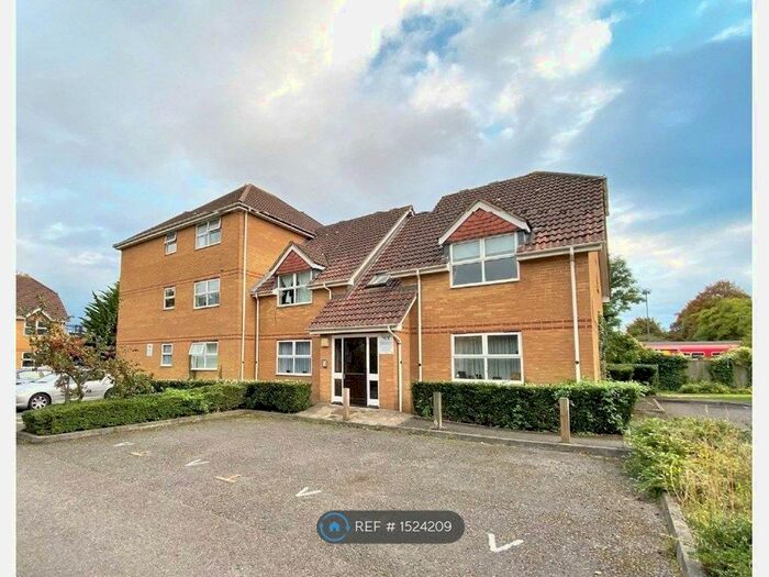 1 Bedroom Flat To Rent In Pullmans Place, Staines-Upon-Thames, TW18