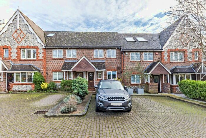 2 Bedroom Detached House To Rent In Southlands Drive, Wimbledon, SW19