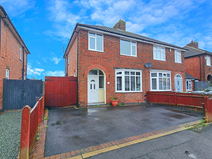 3 Bedroom Semi Detached House For Sale In Park Drive, Leicester, LE3
