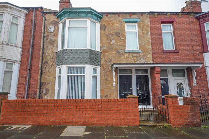 2 Bedroom Flat To Rent In Richmond Road, South Shields, NE34