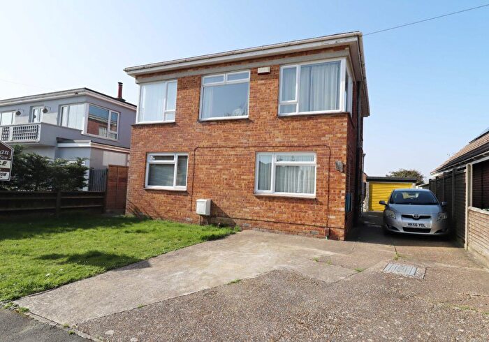 4 Bedroom Detached House For Sale In Itchenor Road, Hayling Island, PO11