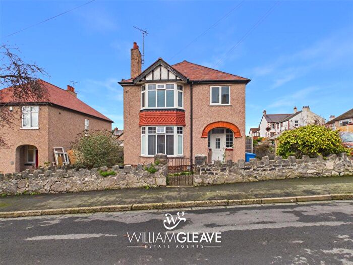 4 Bedroom Detached House For Sale In Plastirion Avenue, Prestatyn, Denbighshire, LL19