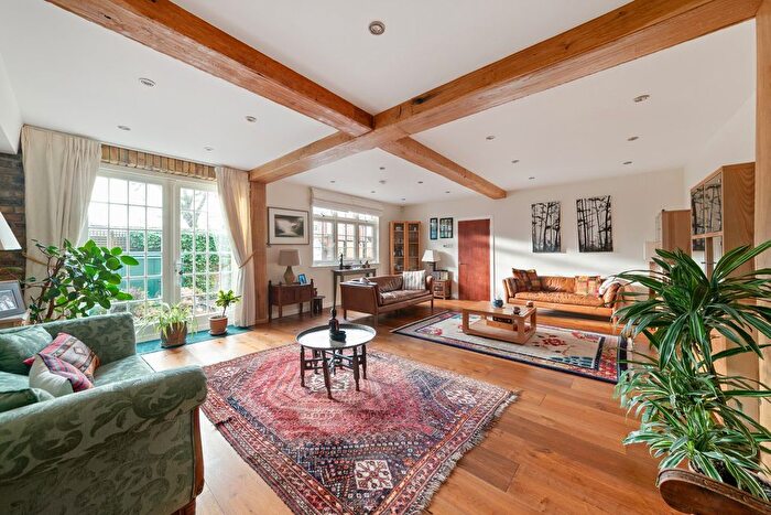 3 Bedroom Semi Detached House For Sale In Hartswood Road, Stamford Brook, Shepherd's Bush, W12