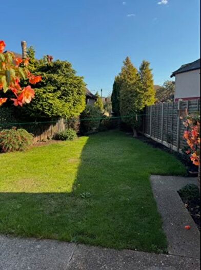 2 Bedroom Maisonette To Rent In Merton Court, Epsom Road, Ilford, Essex, IG3