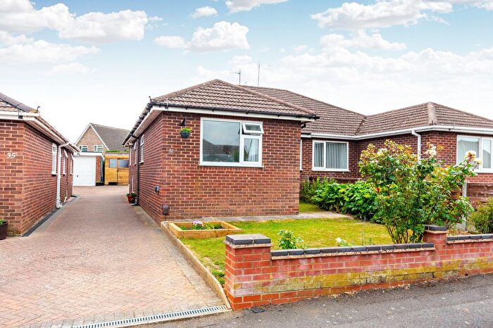 3 Bedroom Semi Detached Bungalow For Sale In Morris Avenue, Rushden, NN10