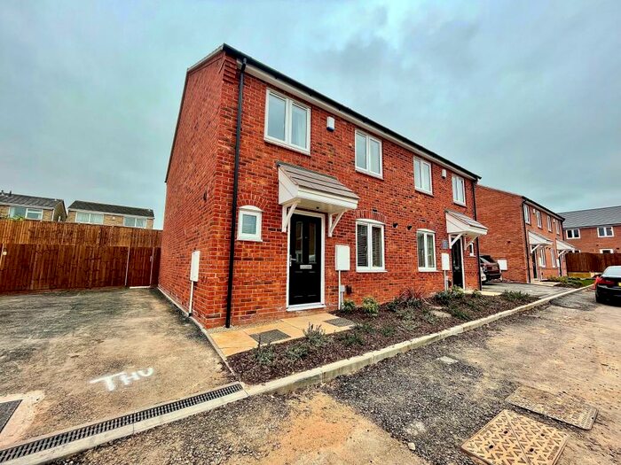 3 Bedroom Semi-Detached House To Rent In Pipistrelle Place, Littleover, DE23