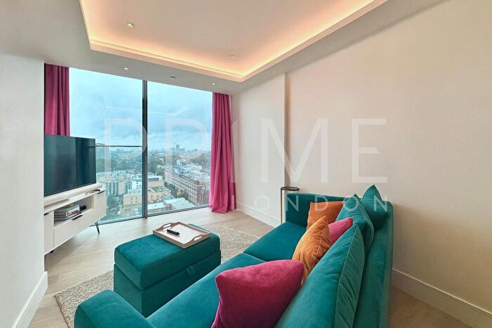 2 Bedroom Apartment To Rent In Carrara Tower, City Road, London, EC1V