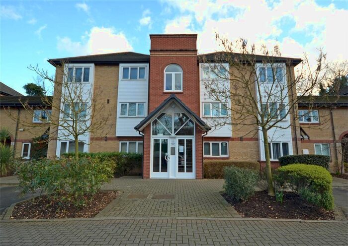 1 Bedroom Flat To Rent In Heathcote Road, Twickenham, TW1