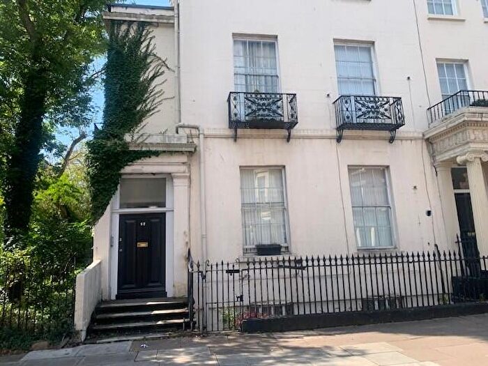 Studio To Rent In Catharine Street, L8