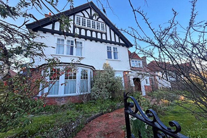 2 Bedroom Flat For Sale In Dittons Road, Eastbourne, BN21