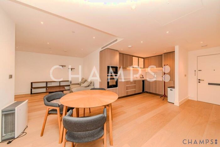 2 Bedroom Flat To Rent In Chartwell House, Prince Of Wales Drive, SW11