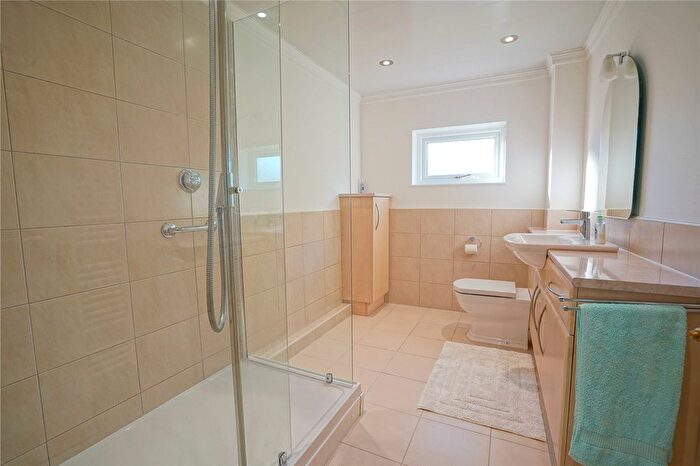 2 Bedroom Flat For Sale In Gorseland Court, Wickersley, Rotherham, South Yorkshire, S66
