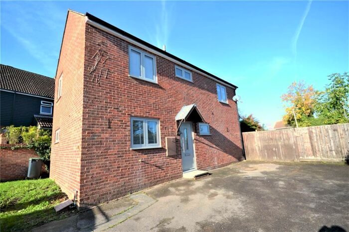 3 Bedroom Detached House To Rent In Maynard Close, CM6