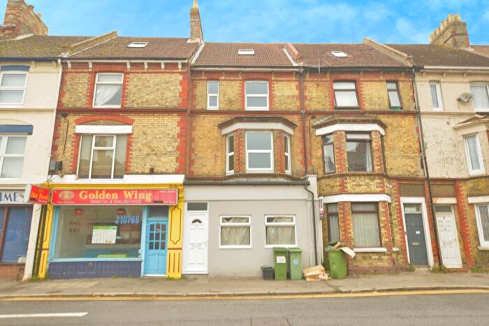 3 Bedroom Terraced House For Sale In Black Bull Road, Folkestone, Kent, CT19