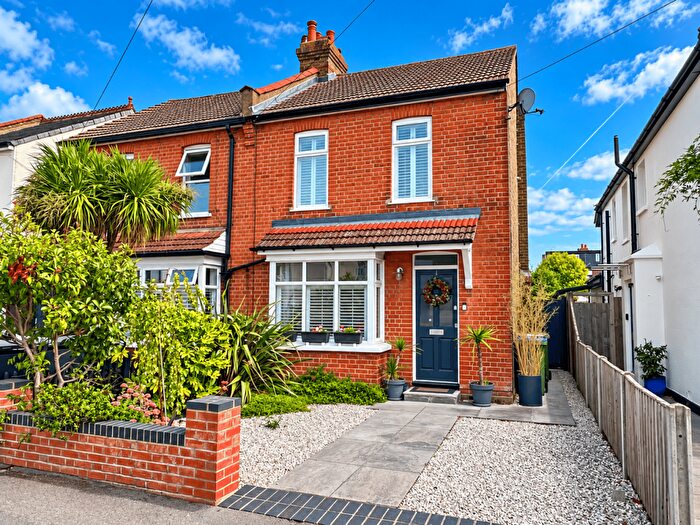 3 Bedroom Semi-Detached House For Sale In Green Lane, West Molesey, KT8