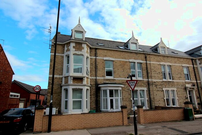 1 Bedroom Flat To Rent In Beverley Terrace, Cullercoats, North Shields, NE30