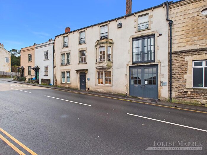 1 Bedroom Apartment For Sale In North Parade, Frome, BA11