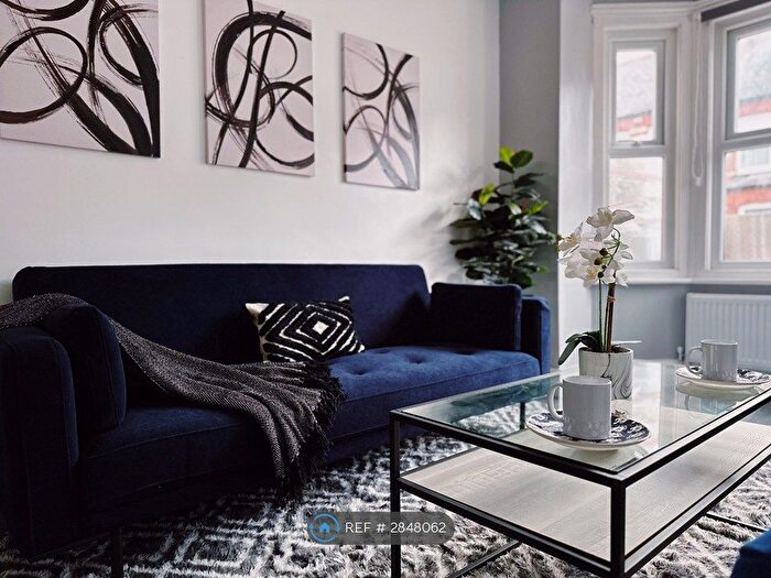 5 Bedroom Terraced House To Rent In Elm Park Road, Reading, RG30