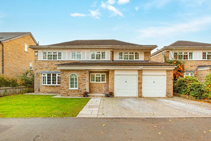 5 Bedroom Detached House For Sale In Foxglove Avenue, Oakwood, LS8