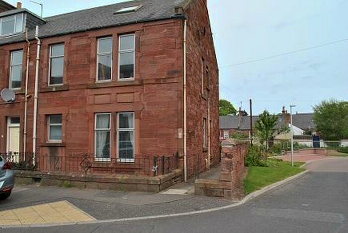 2 Bedroom Flat To Rent In Culloden Road, Arbroath, Angus, DD11