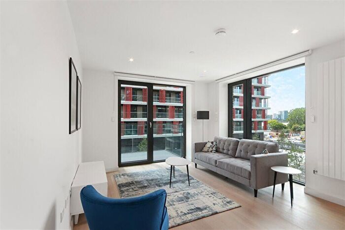 2 Bedroom Apartment To Rent In John Cabot House, Royal Crest Ave, E16