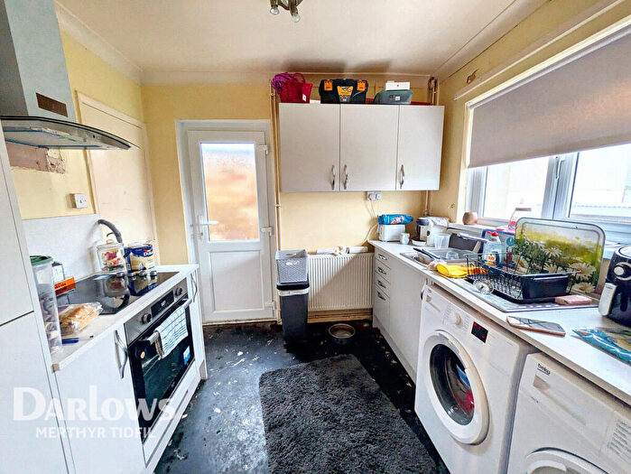 2 Bedroom Semi-Detached House For Sale In Heol-Y-Bryn, Bargoed, CF81