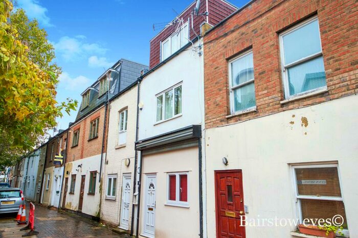 1 Bedroom House To Rent In Lynn Mews, Leytonstone, E11