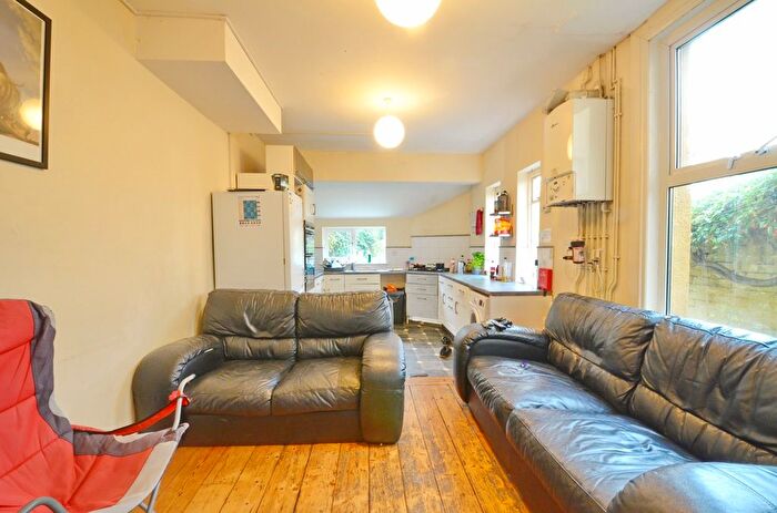 1 Bedroom Semi-Detached House To Rent In Dongola Road, Bristol, BS7