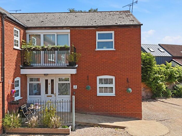 2 Bedroom Flat For Sale In Little St. Johns Street, Woodbridge, IP12