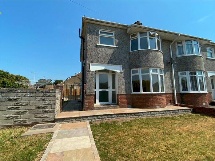3 Bedroom Property To Rent In Bryn Llidiard, Litchard, Bridgend, CF31