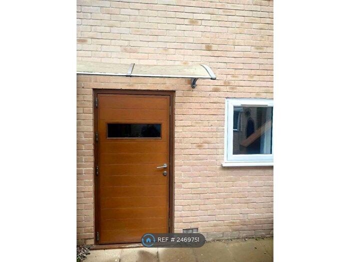 Studio To Rent In Consort Avenue, Trumpington, Cambridge, CB2