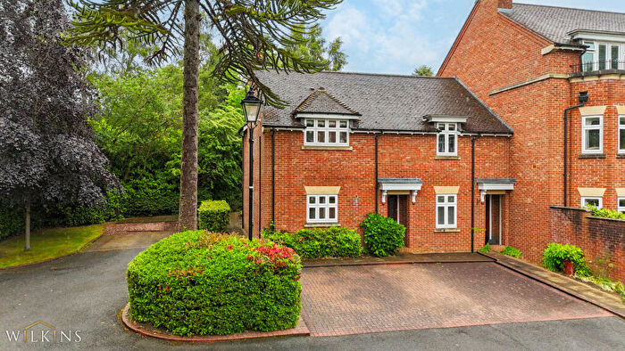 2 Bedroom Apartment For Sale In Thornhill Road, Sutton Coldfield, West Midlands, B74