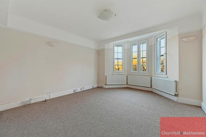 2 Bedroom Flat To Rent In Bromyard Avenue, Acton, W3